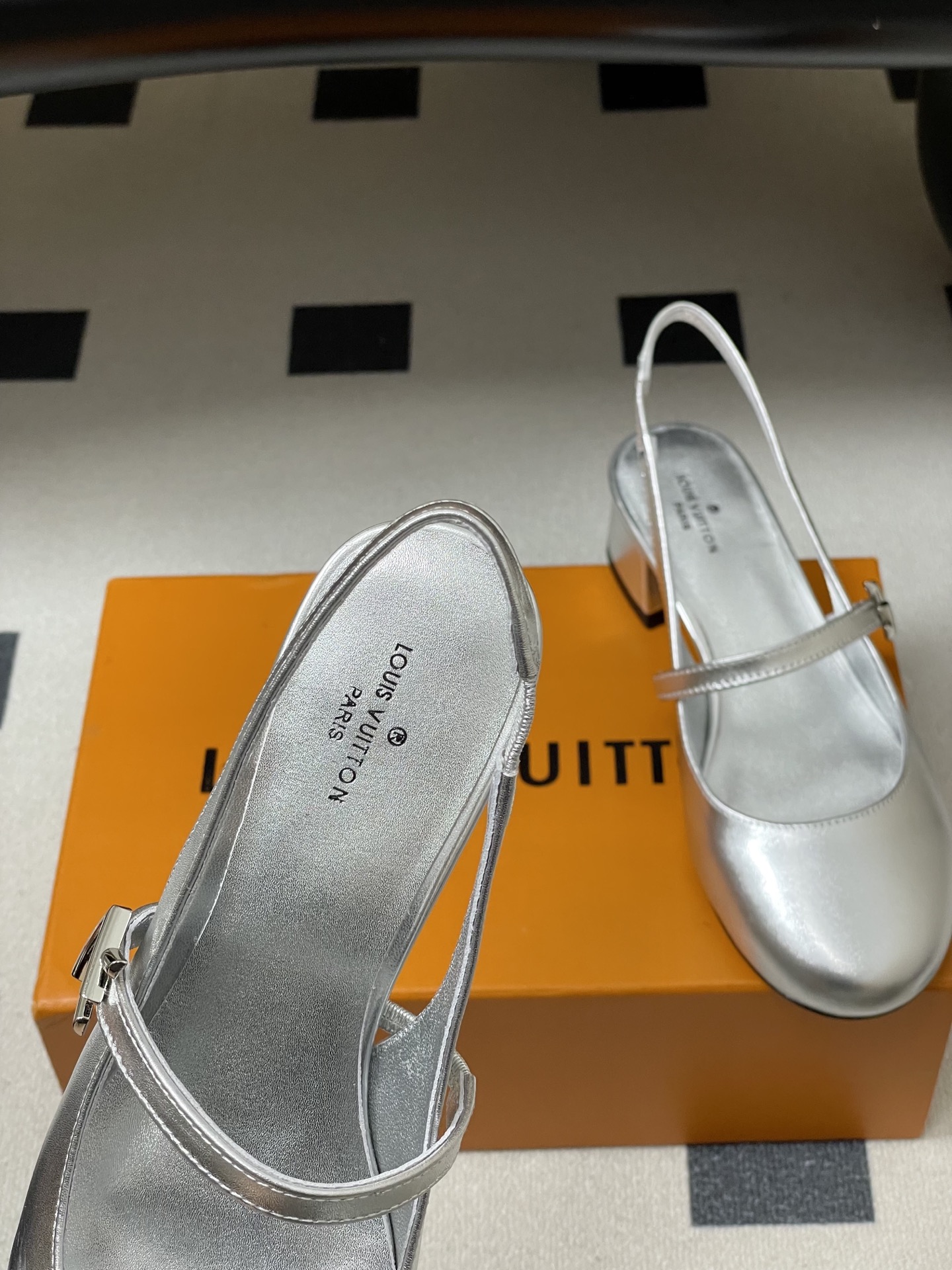 Women's high heels